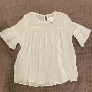 Boutique linen flowy blouse
